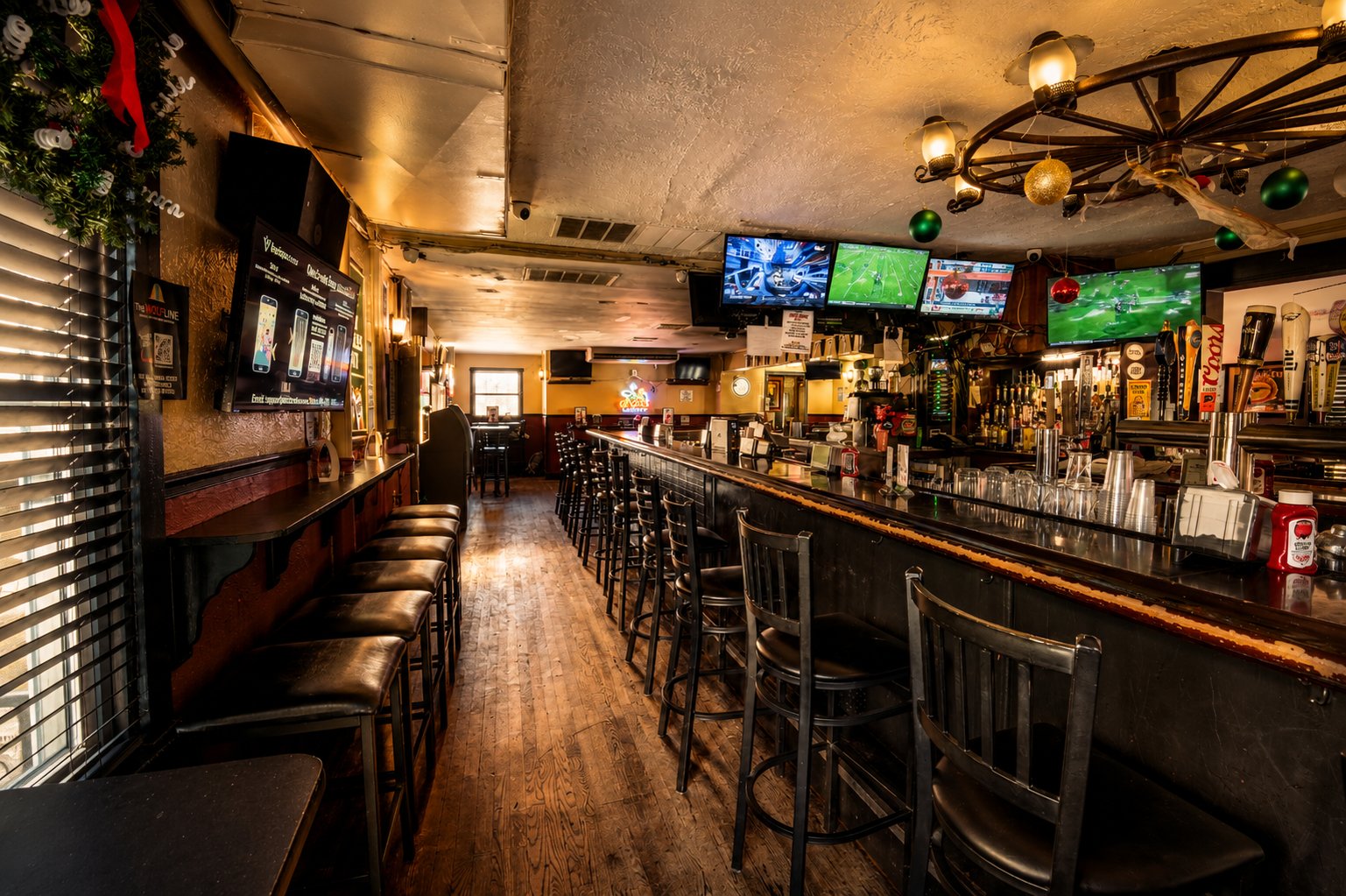 Inside the bar at The Jug Handle Inn